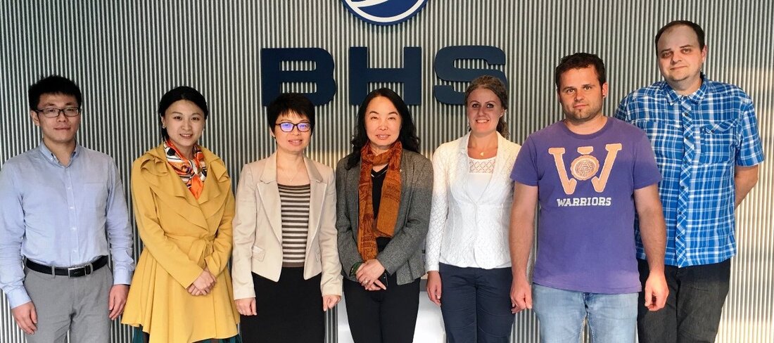 Weiherhammer. 300 Mitarbeiterinnen und Mitarbeiter sollen zu Fachkräften nach dem bewährten deutschen Modell der dualen Berufsausbildung im Metall- und Elektrobereich qualifiziert werden. Dieses Ziel verfolgt das Unternehmen BHS Corrugated Maschinen- und [&hellip;]