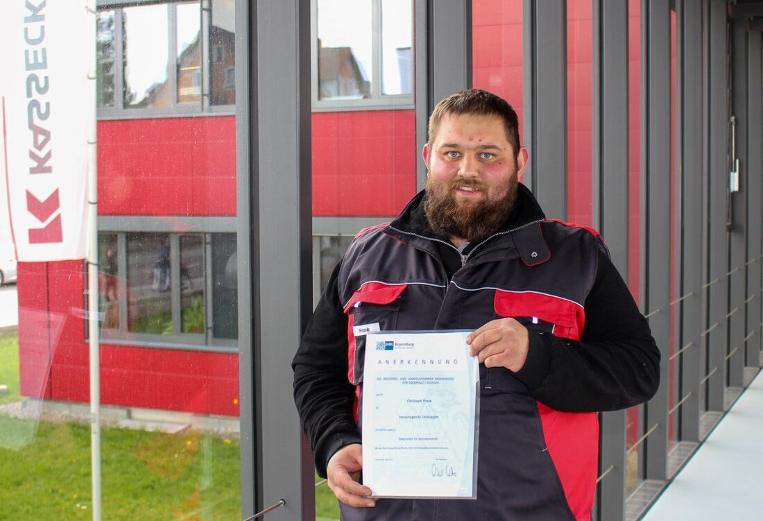 Nordoberpfalz. IHK ehrt die 64 besten Absolventen der beruflichen Aus- und Weiterbildung. Sie haben Bestleistungen erbracht - trotz coronabedingter Hindernisse. 