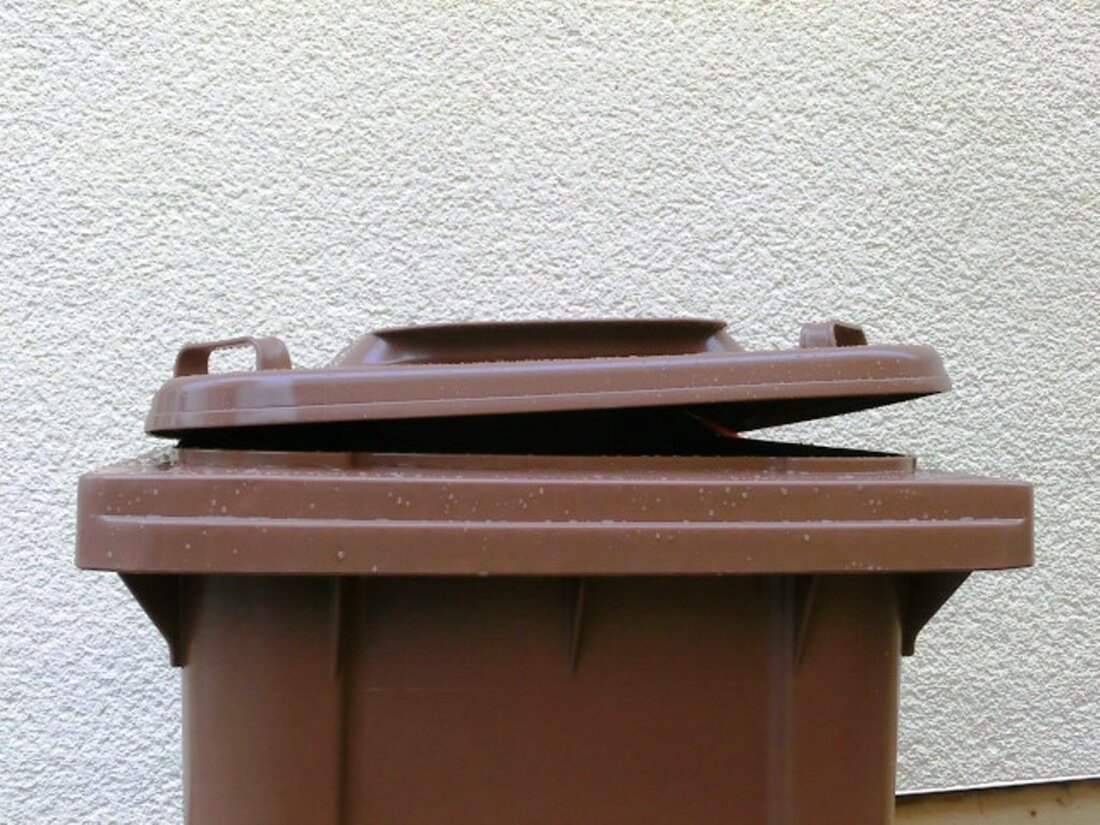 Neustadt/WN. Im Landratsamt gehen etliche Hinweise ein, dass bei den bereits ausgelieferten Biotonnen die Deckel nicht richtig schließen. Das Landratsamt gibt Entwarnung.  Keine Sorge, das legt sich. Wie das Landratsamt [&hellip;]