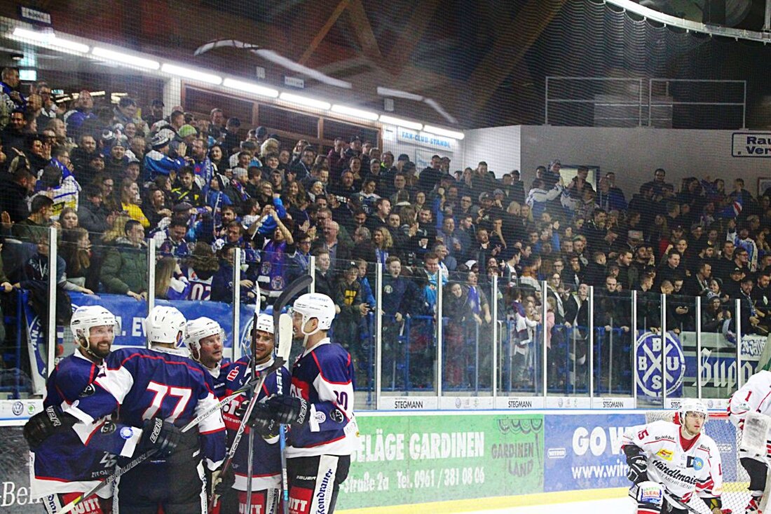 Weiden. “Wir sind überwältigt, dass in so kurzer Zeit, so viel Geld zusammengekommen ist”, sagt 2. Vorsitzender Tobias Hacker. Noch vier Tage lang läuft die Crowdfunding-Aktion für die Blue Devils. Das [&hellip;]