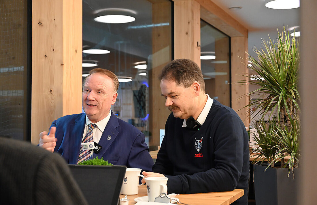 Weiden. Laut Gerüchten des Onlineportals "Eisblock" soll Stephan Seeger jr., Sohn des Investors, Headcoach der Blue Devils werden. Der Club bestätigte das bisher aber nicht.