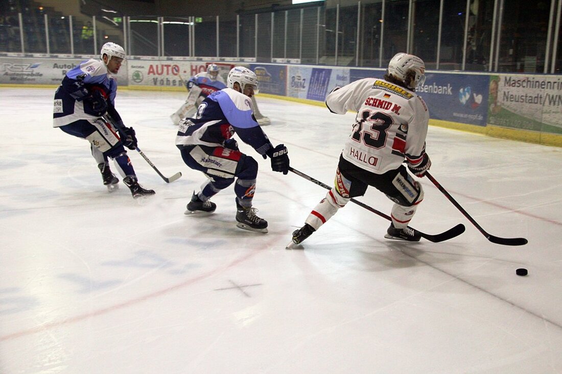Weiden. Nach der unglücklichen Niederlage am Freitag in Lindau kam am Sonntag ein weiterer Tabellen-Nachbar nach Weiden und es stand ganz wichtiges Spiel für die Blue Devils an. Von Jürgem [&hellip;]