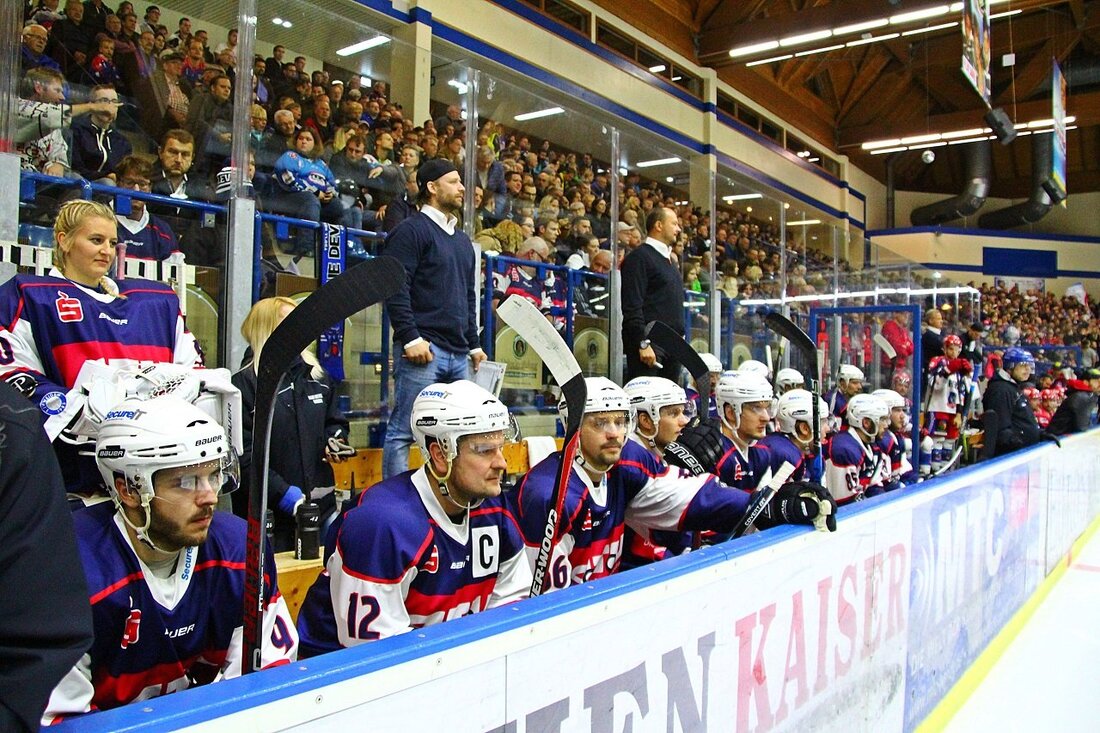 Weiden. Mit 1:4 unterlagen die Blue Devils am Freitagabend dem Oberpfalzrivalen Eisbären Regensburg vermeintlich deutlich. Über weite Strecken war das temporeiche Derby vor knapp 2.300 Zuschauern ausgeglichen und hart umkämpft. [&hellip;]