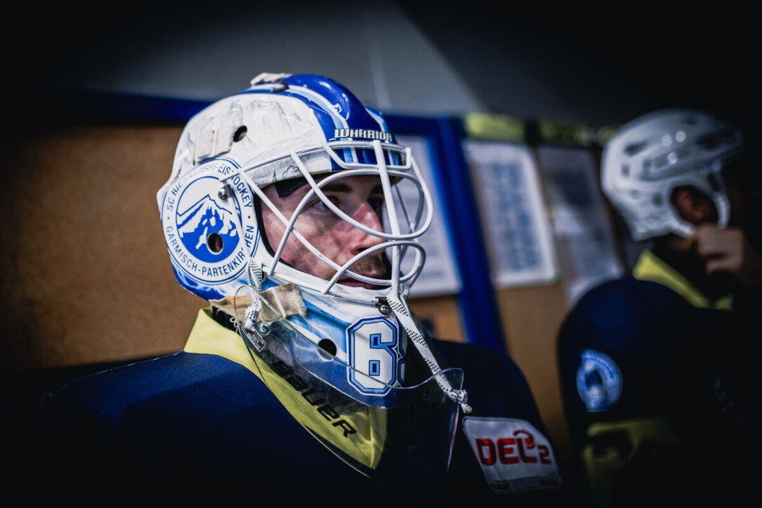 Weiden. Die Blue Devils Weiden verlängern mit Torhüter Patrik Mühlberger, 21, der bereits 35 Einsätze für den SC Riessersee bestritt. Er bleibt auch in der kommenden Saison im Kader.