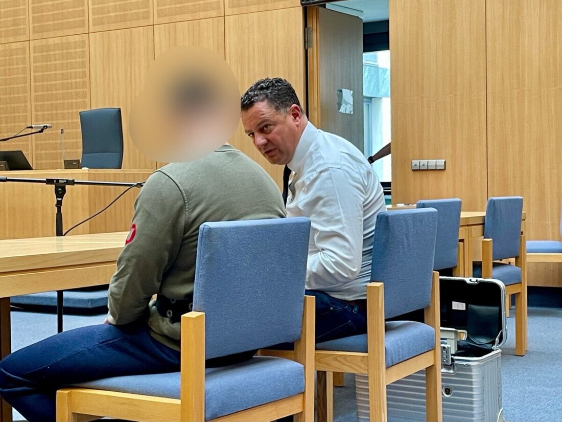 Weiden. Vor acht Jahren überfiel eine Bande aus Litauen das Juweliergeschäft Uhren Heinz in der Ringstraße in Weiden. Jetzt steht der letzte Täter vor Gericht: ein 31-Jähriger. Erst Anfang dieses Jahres ging er der Polizei ins Netz - bei einem Flug nach Kanada.