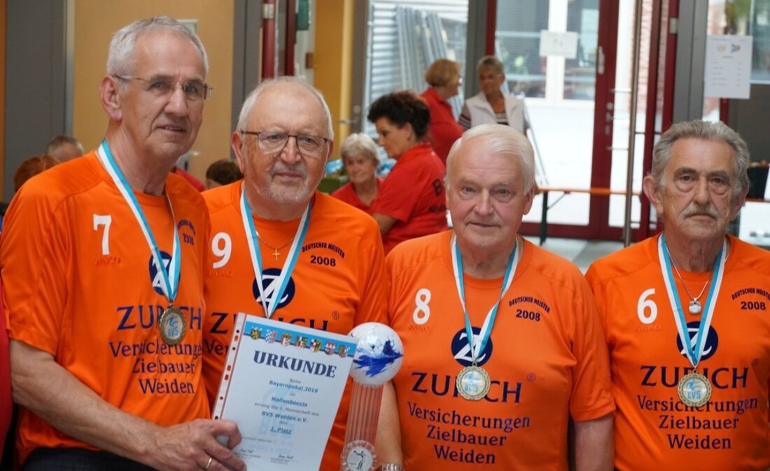 Weiden. Elf Mannschaften, zwei Gruppen: Beim Turnier um den Bayernpokal im Hallen-Boccia läuft es für die Weidener BVS-Spieler sehr gut. Neutraubling war Ausrichter des Turniers.  Für den BVS Weiden war [&hellip;]