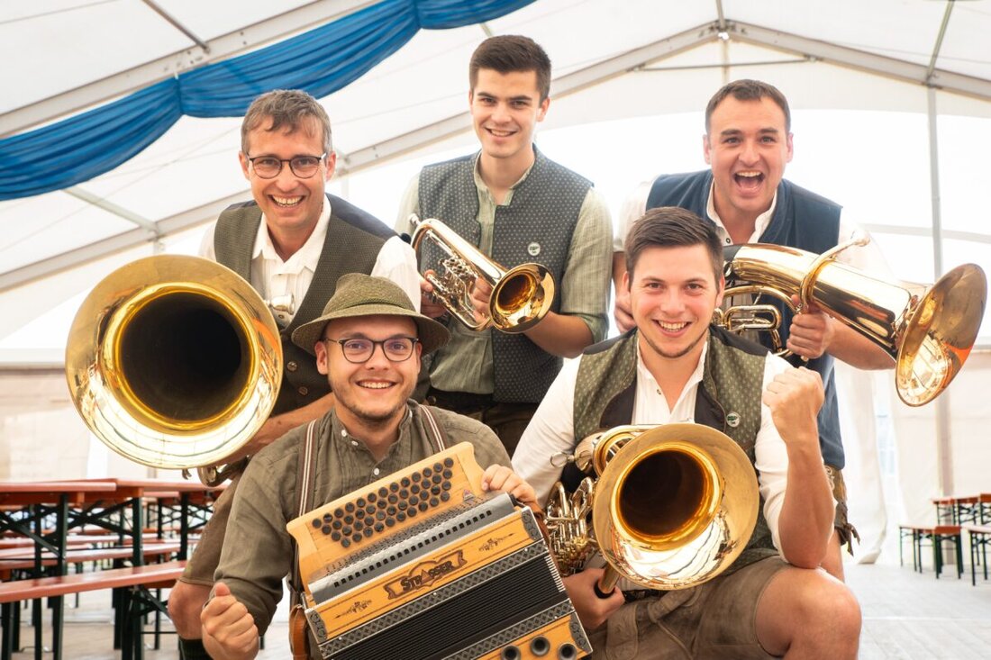 Neustadt. Die letzte Sommerserenade am 14. August bietet mit der Blasmusikgruppe Bockl Blech in der Freizeitanlage traditionelle böhmische Musik und alpenländische Klänge.