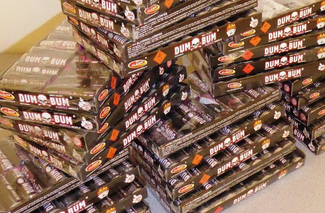 Mähring. Bei Schleierfahndungskontrollen im Bereich des Grenzübergangs Mähring am Samstagnachmittag gerieten gleich zwei einreisende Fahrzeuge in den Fokus der Ermittler.