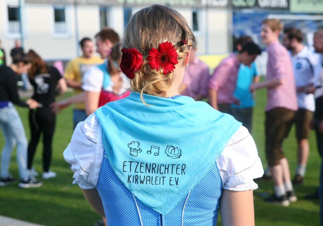 Etzenricht. Traditionell feiert Etzenricht seit vielen Jahren an zwei Wochenenden im Oktober die Dorfkirwa. 