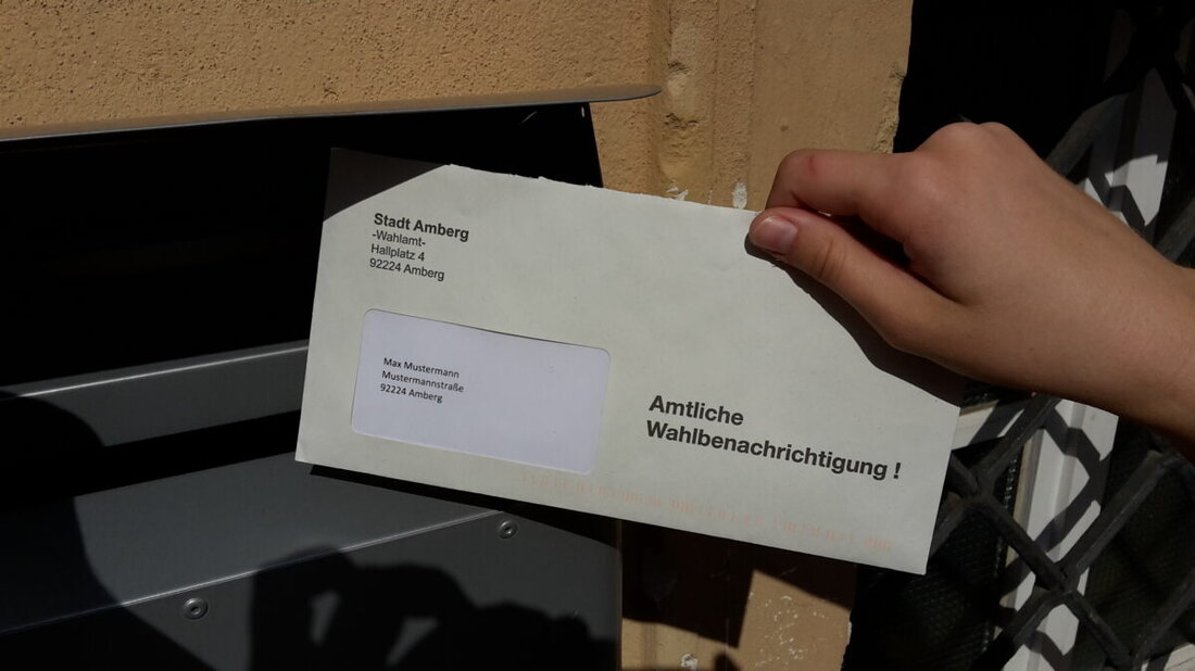Amberg. Die Stadt verschickt derzeit Wahlbenachrichtigungen; die Post liegt in diesen Tagen im Briefkasten. Briefwahl kann nach Zugang beantragt werden, die Unterlagen werden ab 16. Februar versendet.