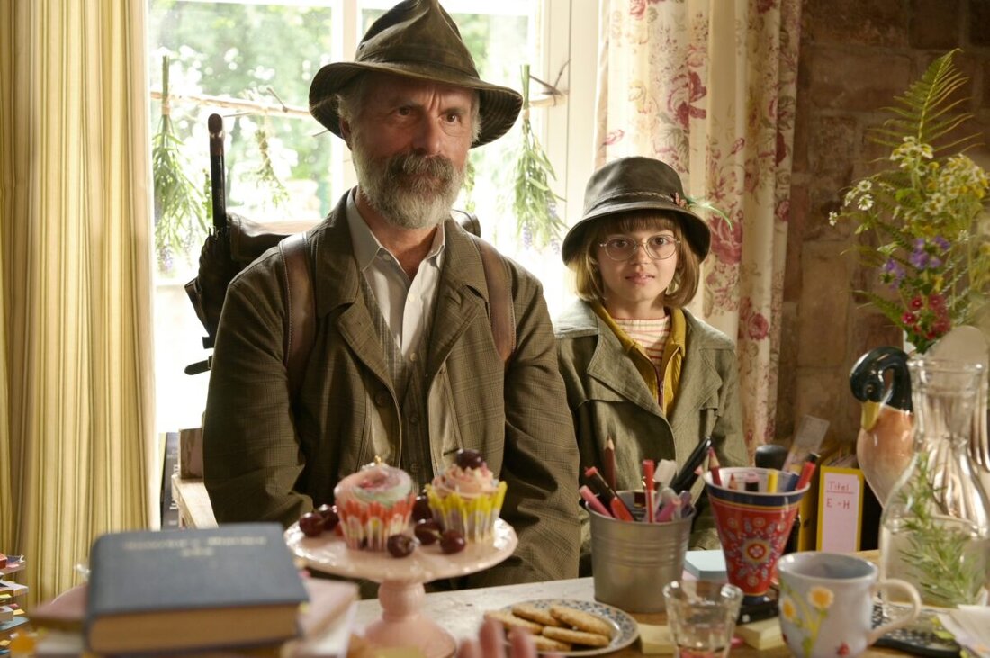 Weiden. Zum 21. Charity-Movie-Galaabend laden Lions Club und Vantage Film am Mittwoch, 16. September, ins Neue-Welt-Kino: Gezeigt wird „Der Buchspazierer“ mit Christoph Maria Herbst, der Erlös hilft „Not und Leid in der Region“.
