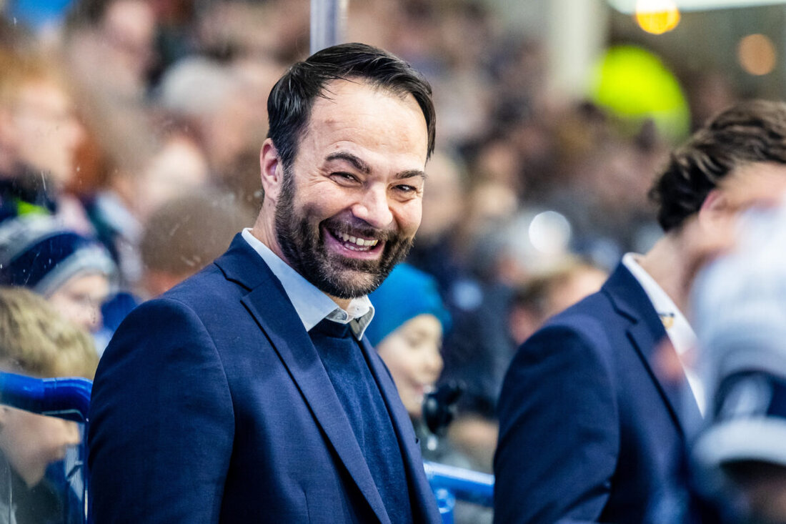 Weiden. Die Blue Devils Weiden verlängern den Vertrag mit Cheftrainer Sebastian Buchwieser um ein Jahr und bestätigen damit seine Rolle in der sportlichen Entwicklung. Schlüsselspieler Vladislav Filin bleibt ebenfalls bis 2027 an Bord.