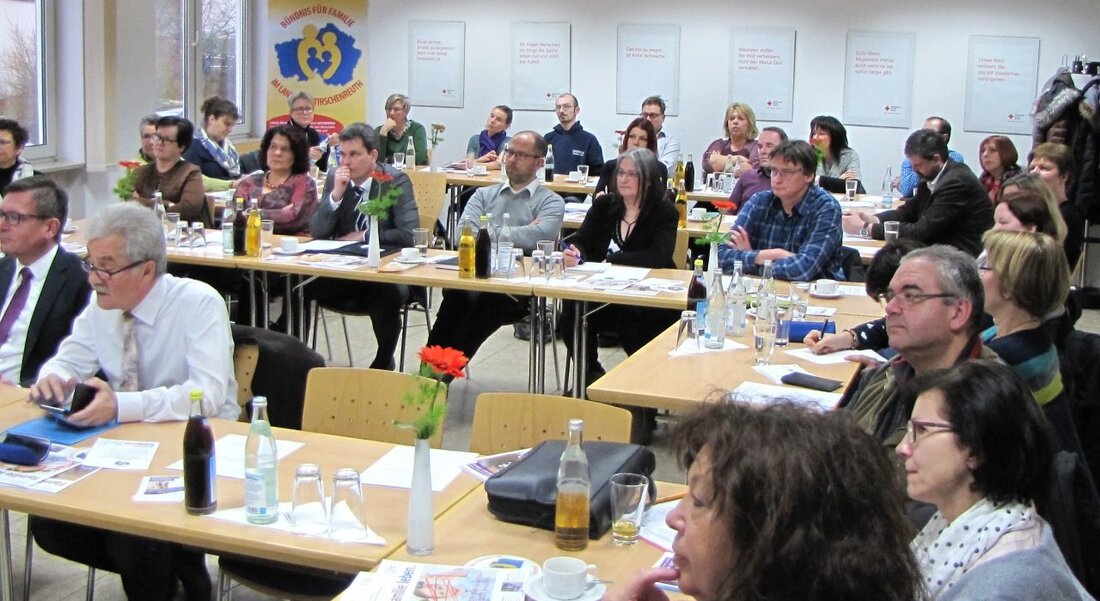 Tirschenreuth. Beim jährlichen Plenumstreffen konnte das landkreisweite Netzwerk Bündnis für Familie auf viele Besonderheiten und Aktionen im vergangenen Jahr zurückblicken. Hierzu waren die Mitglieder diesmal beim BRK Kreisverband Tirschenreuth zu Gast.  [&hellip;]