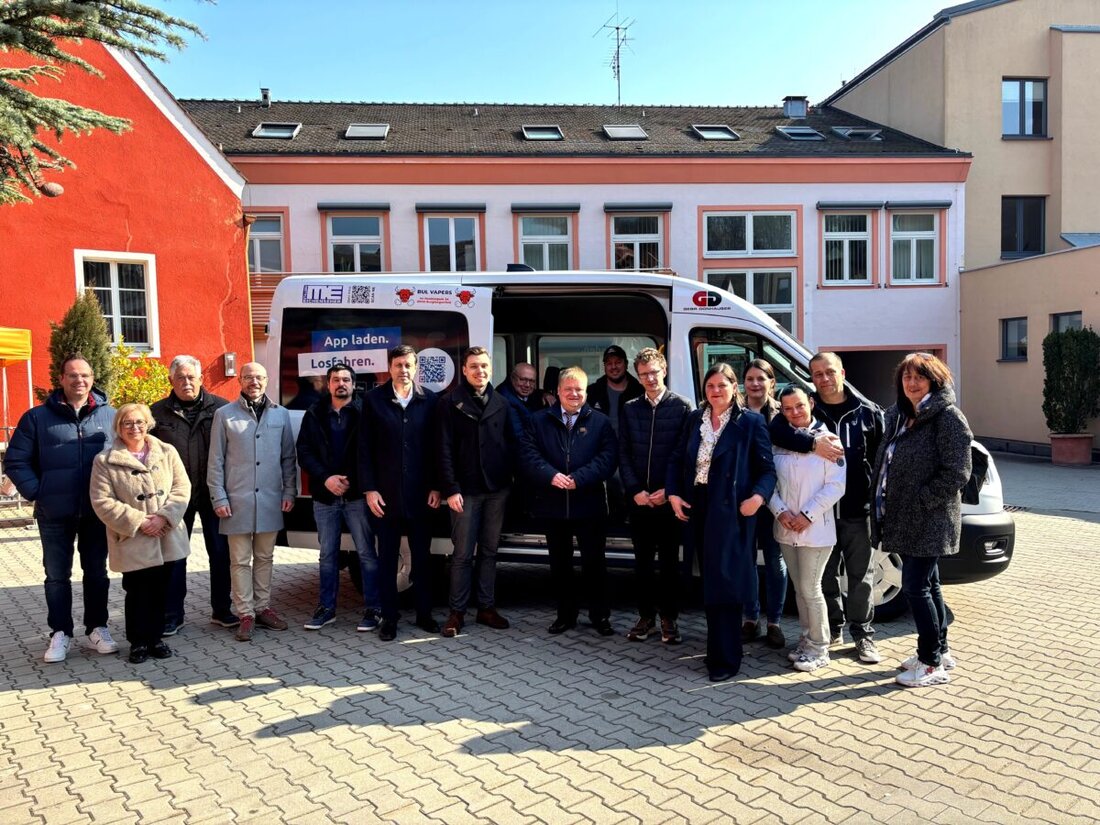 Burglengenfeld. Die Stadt startet am Europaplatz einen Bürgerbus: ein neunsitziger Ford Transit, buchbar per mikar-App. Kosten: 79,90 Euro pro Tag inkl. 300 Kilometer, offen für alle und als Einstieg ins Carsharing gedacht.