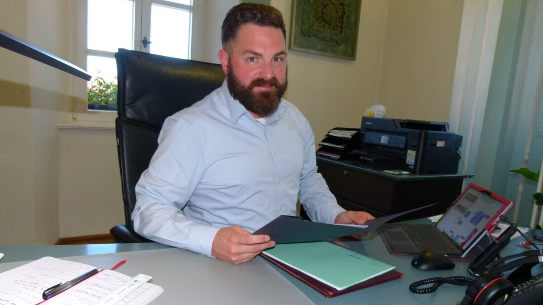 Neustadt/WN. Bürgermeister Sebastian Dippold wehrt sich gegen einen Leserbrief der Bürgerinitiative "Rettet den Felixberg". Er bezeichnet die Äußerungen von Sprecher Stefan Hausdorf als verdrehte Fakten. 