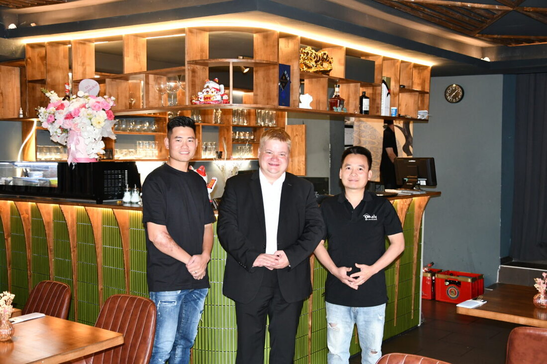 Burglengenfeld. Seit Mai bereichert das Restaurant Omely die Innenstadt mit thailändischer und vietnamesischer Küche, Sushi sowie vegetarischen und veganen Gerichten die Stadt und erhält viel Lob vom Bürgermeister.