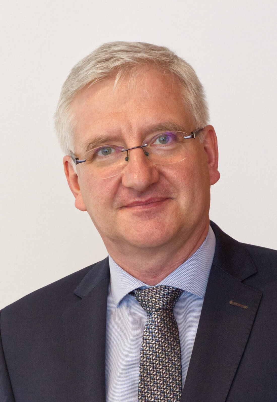 Erbendorf. Bürgermeister Johannes Reger wird 2026 nicht mehr kandidieren, nach Spannungen innerhalb der CSU-Fraktion. Unstimmigkeiten über kommunale Projekte und Handhabungen waren ausschlaggebend.