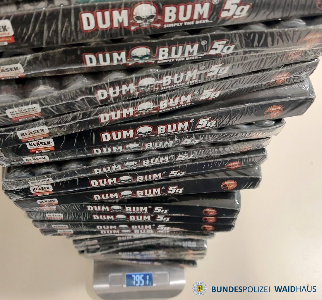 Waidhaus/Waldsassen. Die Bundespolizeiinspektion Waidhaus zieht eine insgesamt ruhige Bilanz für Silvester und Neujahr. Im Vergleich zu den Vorjahren stellten die Fahnder nur wenige Fälle mit illegaler Pyrotechnik fest.