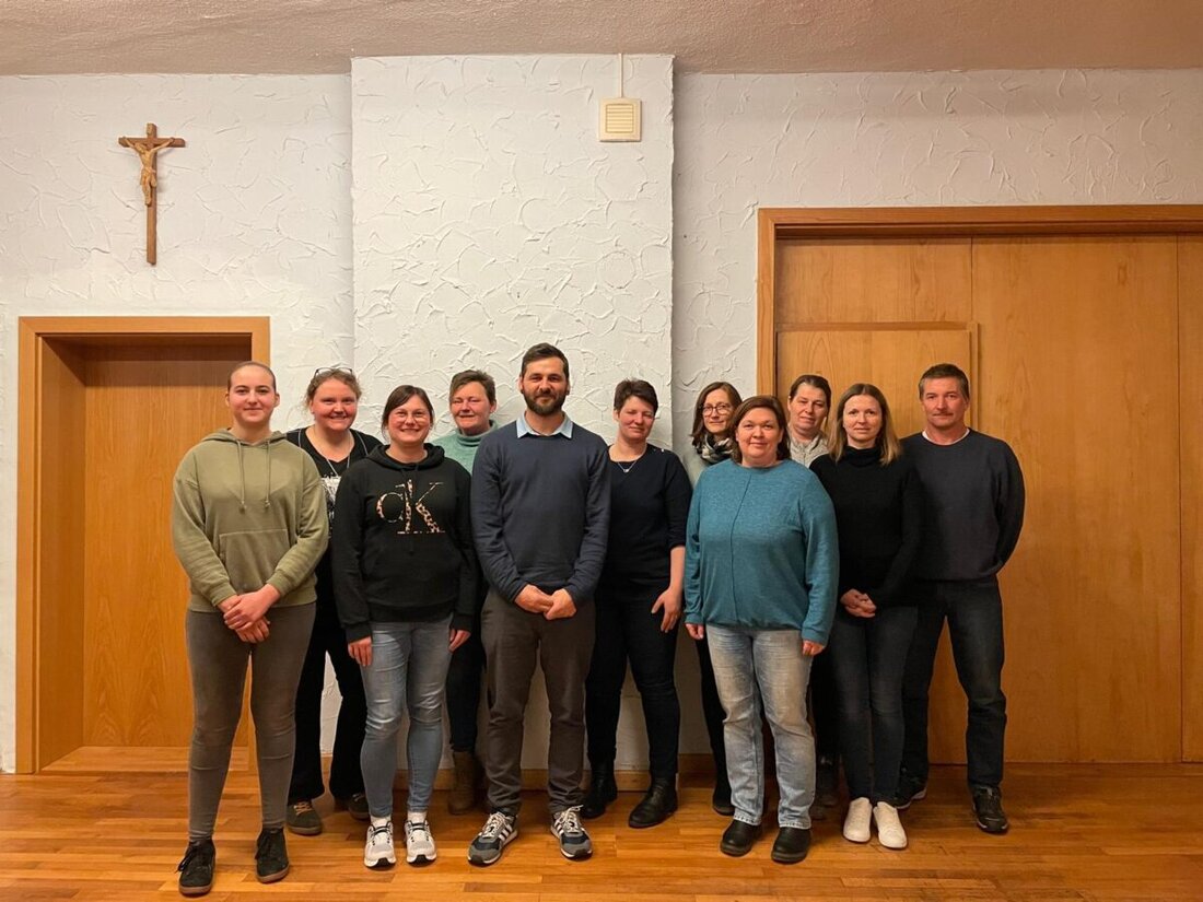 Burkhardsrieth. Der Obst- und Gartenbauverein blickt auf ein ereignisreiches Jahr zurück und spendete 500 € an die Jugendhilfe „Haus Elisabeth“.