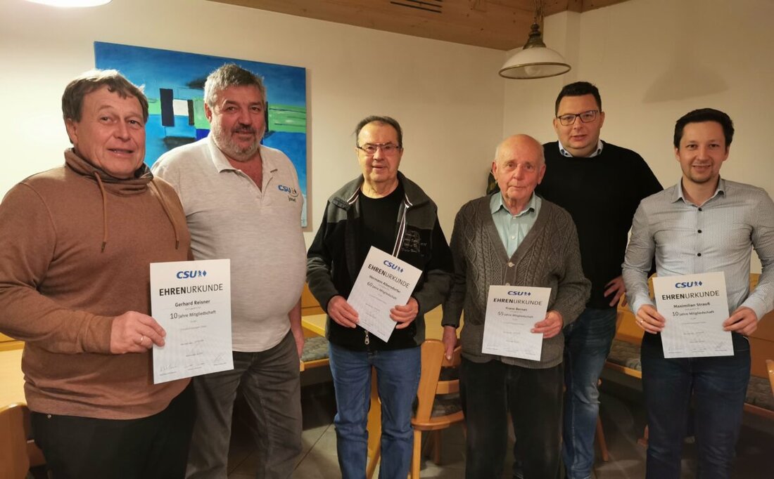 Kirchenthumbach. Bei einer Zusammenkunft des CSU Ortsverbands wurden Mitglieder für ihr langjähriges Engagement geehrt, wobei Hermann Albersdörfer für 60 Jahre Mitgliedschaft herausstach.