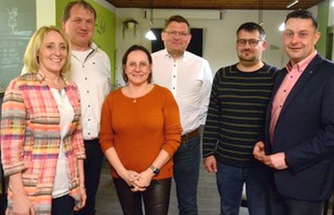Weiden. Die Ortsvorsitzende Maria Sponsel begrüßte die anwesenden Mitglieder zur Jahreshautpversammlung der CSU Mooslohe in der Gaststätte Schötzlerbad und dankte der Vorstandschaft für gute Zusammenarbeit die letzten beiden Jahre.