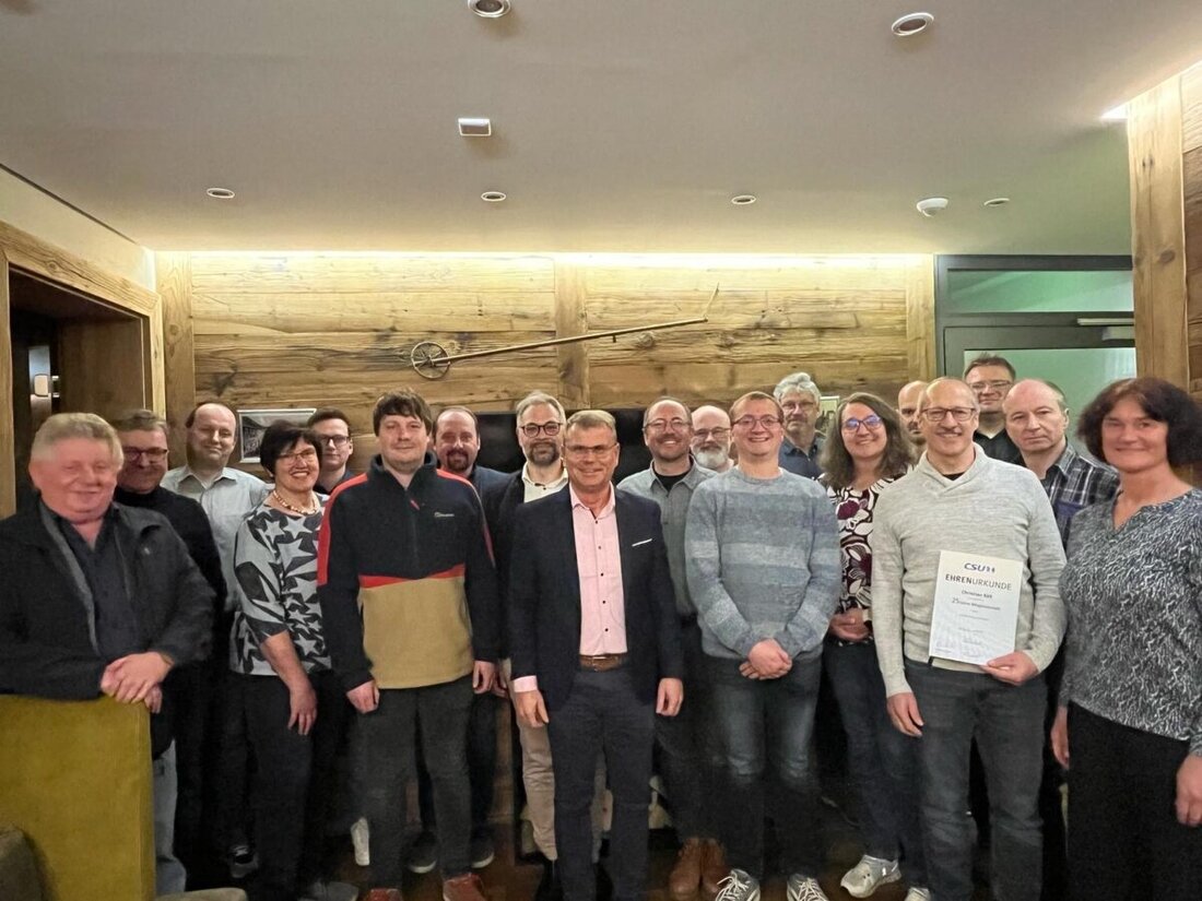 Neuhaus. Bei der Jahreshauptversammlung des CSU Ortsverbands wurden Neuwahlen durchgeführt; Brigitte Kreinhöfner wurde erneut als Vorsitzende bestätigt.