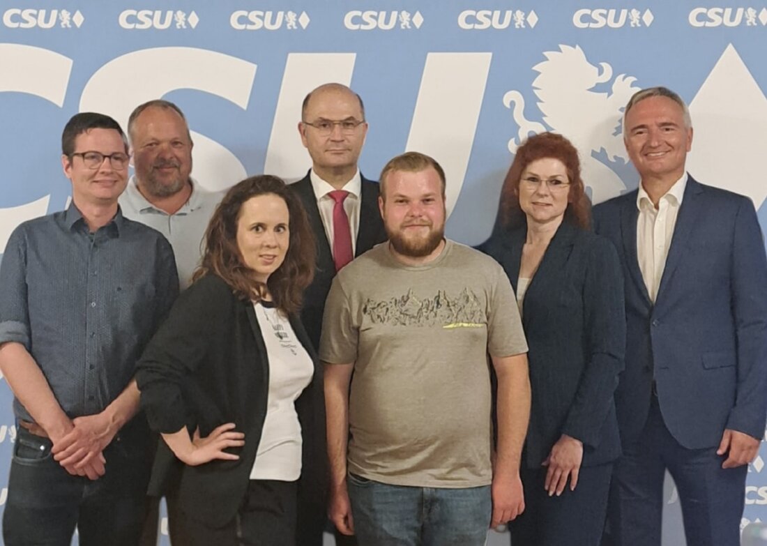 Sulzbach-Rosenberg. Die CSU-Neumitgliederkampagne „Daheim im Amberg-Sulzbacher Land“ verzeichnet 85 neue Mitglieder vom 1. Januar 2025 bis 30. April 2026. Füracker begrüßte Neumitglieder persönlich.