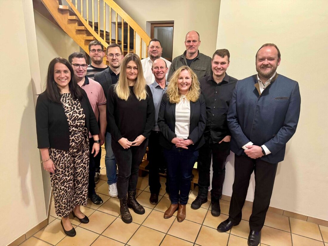 Schlammersdorf. Die CSU hat im Pfarrheim ihre Kandidaten für die Kommunalwahl nominiert. Viele Gäste waren dabei; Andreas Meier leitete, Dr. Markus Seufert warb für bürgernahe, zukunftssichere Gemeindepolitik.