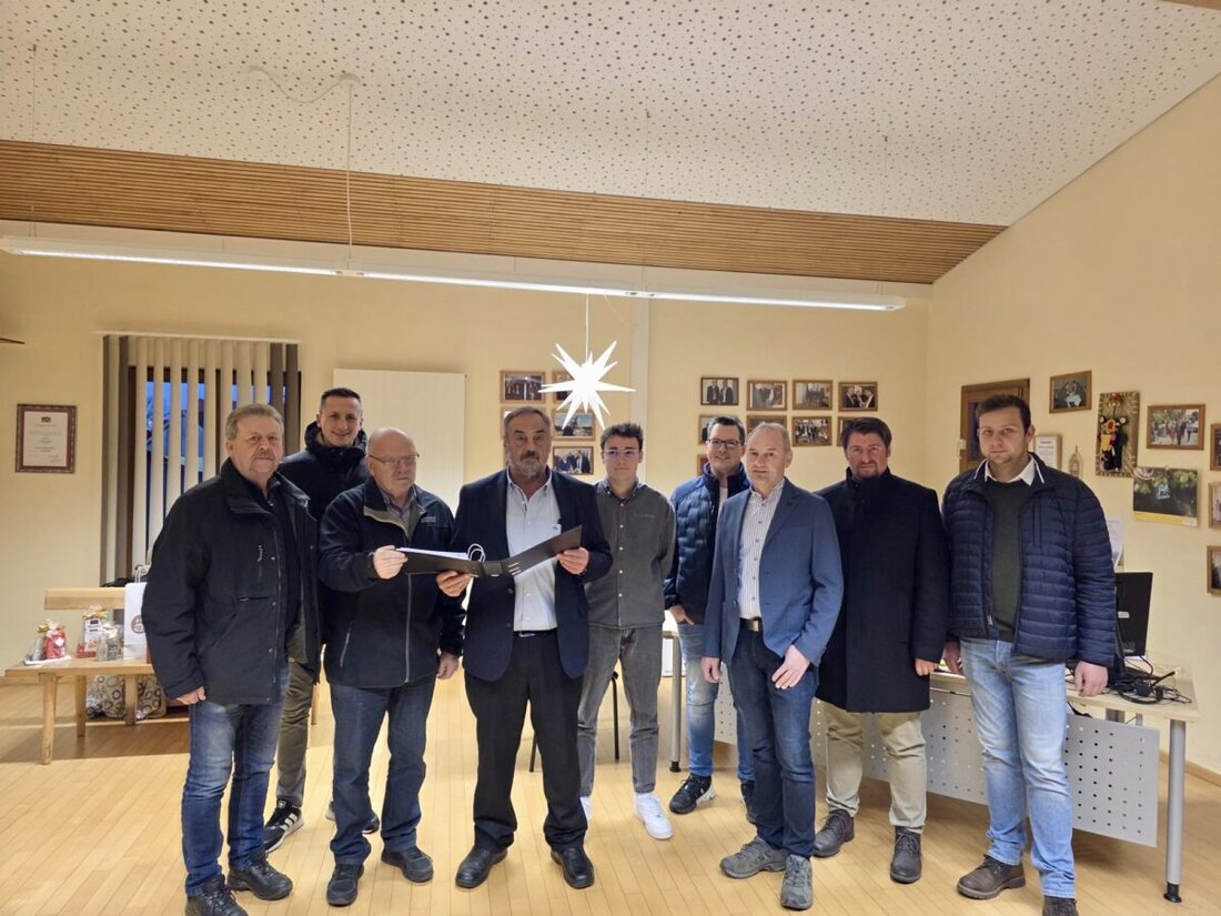 Waldthurn. Die CSU Waldthurn hat am 18. Dezember 2025 den gemeinsamen Wahlvorschlag für die Kommunalwahl 2026 im Rathaus eingereicht. Der Wahlleiter bestätigte die ordnungsgemäße Abgabe.