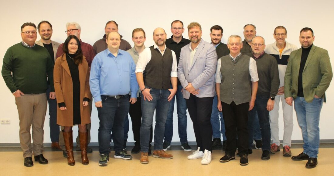 Neudorf b. Luhe. Mit geschlossenem Team und klaren Zielen zieht die CWU Neudorf in die Kommunalwahl am 8. März 2026: Spitzenkandidat ist Josef Hammer. Unterstützt wird Bürgermeisterkandidat Sebastian Hartl.