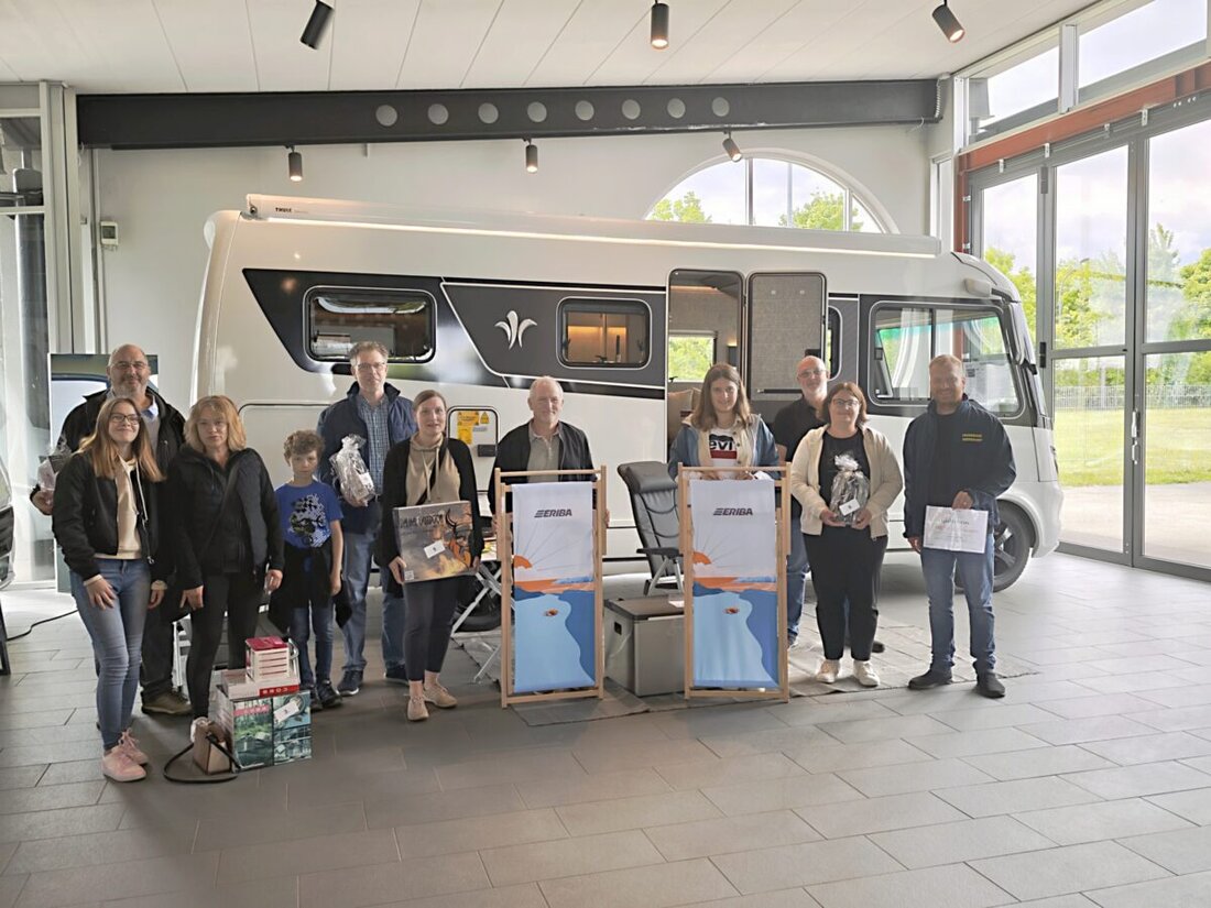 Stellar Camper feierte erfolgreiche Camperdays, bei denen Hauptpreise wie eine Woche Wohnmobil oder Wohnwagenmiete und ein Campinggrill verlost wurden. Glückliche Gewinner und zahlreiche Besucher genossen das Event und die Campingthemen.