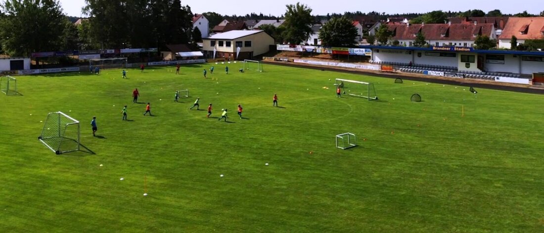 Weiden. Die SpVgg SV Weiden ist stolz: Zwei ihrer U15 Spieler sind unter den besten 30 Bayerns. Mit etwas Glück konnten sie einen bleibenden Eindruck hinterlassen.