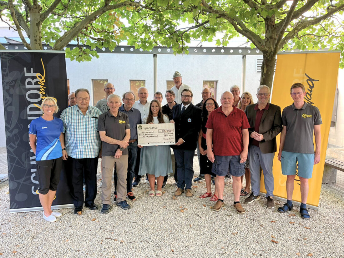 Schwandorf. Der 20. Charity-Stadtlauf war ein Erfolg: 12.000 Euro kommen der Wasserwacht, dem Bund Naturschutz und einer Selbsthilfegruppe zugute. Seit dem Start kamen rund 110.000 Euro zusammen, beim Jubiläum starteten 722.