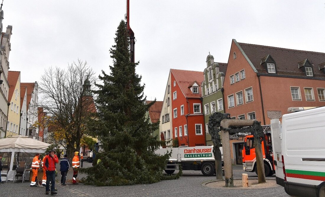 Weiden. Das Tiefbauamt der Stadt Weiden gibt bekannt, dass ab Montag, 11. Januar 2021, die Christbäume von Mitarbeitern des städtischen Bauhofs eingesammelt und entsorgt werden. Christbäume / Zweige sind bis [&hellip;]