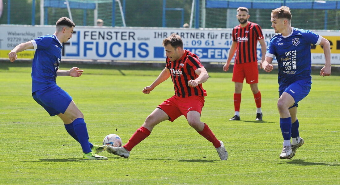 Etzenricht. Diese Zahlen sprechen für sich: 60 Punkte buchte der SV Etzenricht in der Momentaufnahme nach dem Heimspiel gegen eine trotz der deutlichen Niederlage nicht enttäuschenden SpVgg Willmering-Waffenbrunn, davon inzwischen 30 in den 12 absolvierten Partien der Rückrunde, aus der ein überragendes Torverhältnis von 34:4 heraus sticht. 