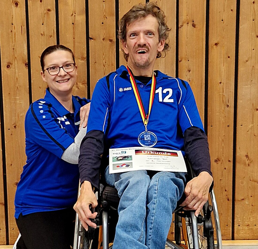 Weiden. Christoph Voit vom BVS Weiden triumphiert als Deutscher Meister im Para-Boccia, Klasse BC1. Bei den 21. Deutschen Meisterschaften in Roßdorf feiert er nach 2023 eindrucksvolles Comeback.