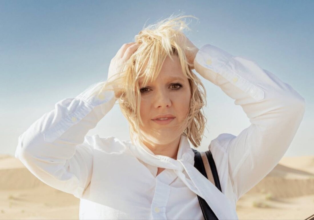 Bayreuth. Claudia Koreck & Band präsentieren am 27. Juni 2025 ihr "Best of" Programm in Bayreuth, Kulturkiosk Zur Seebühne i.d. Wilhelminenaue, veranstaltet von Motion Kommunikationsgesellschaft. Tickets für das Konzert, das eine einzigartige Mischung aus Folk, Soul, Jazz, Blues und Pop bietet, sind auf okticket.de erhältlich.