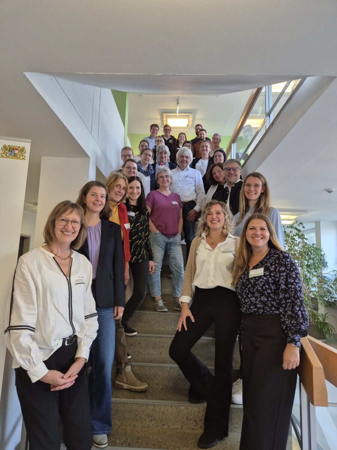 Regensburg. Start des Coachings zur Kita- und Schulverpflegung 2025/26 mit 25 Kitas und 18 Schulen in Bayern. Das AELF Regensburg-Schwandorf begleitet Einrichtungen aus Neustadt/WN und Vohenstrauß. Neu ist das Feedback-Tool unser-schulessen.de.