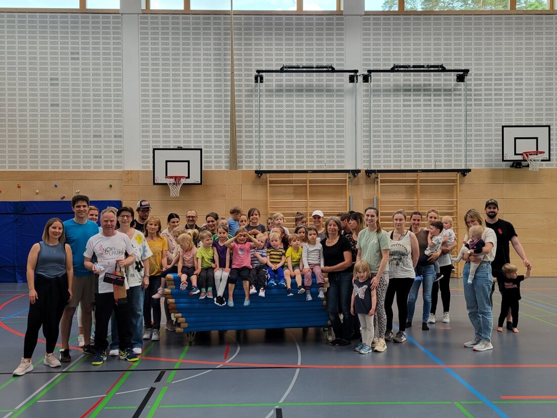 Neustadt/WN. 20 Jahre lang hat Rainer Hetz das Eltern-Kind-Turnen der DJK Neustadt geleitet. Nun gab er sein Amt in jüngere Hände.