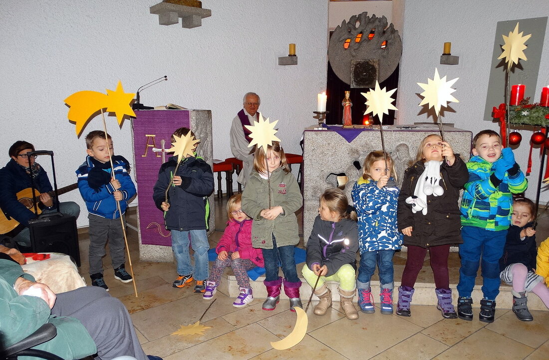 Neustadt/WN. Bei der gemeinsamen Adventsandacht des Kindergartens St. Martin und des Caritas Alten- und Pflegeheims St. Martin stand das Thema „Stern“ im Mittelpunkt. „In der dunklen Jahreszeit, so auch in [&hellip;]