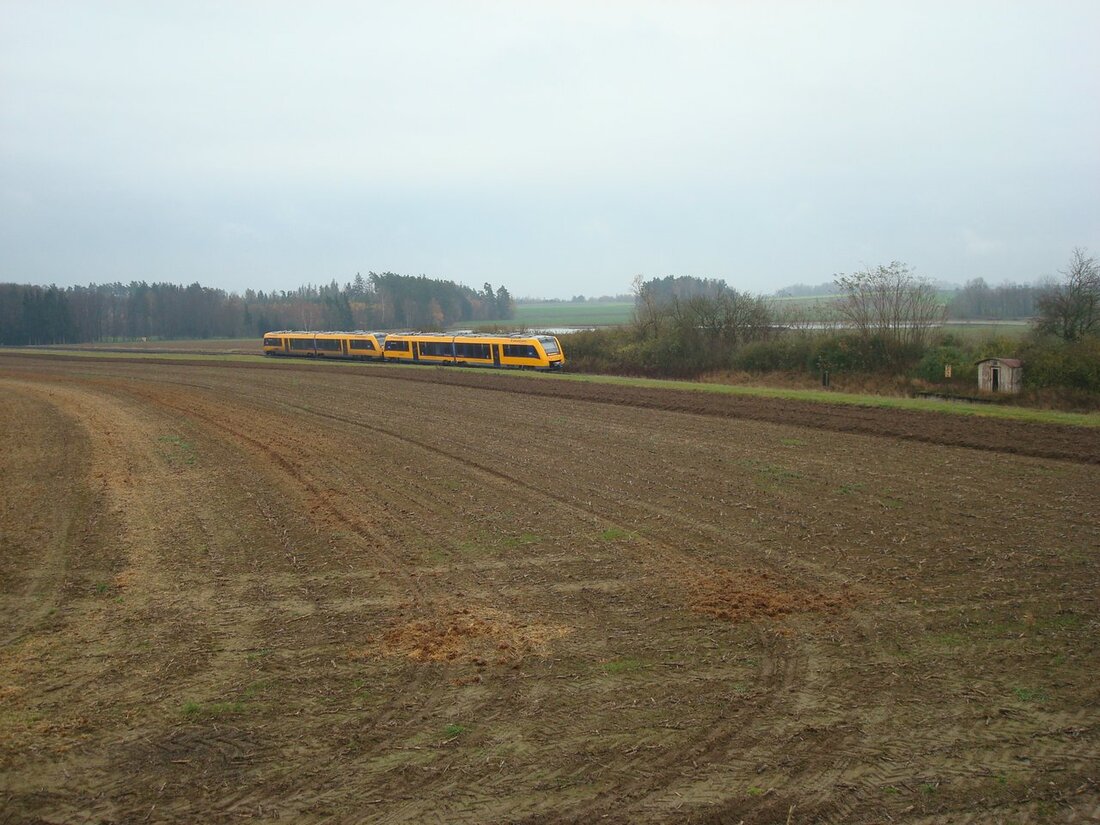 Mitterteich. Die jüngste Stadtratssitzung im November war weitgehend geprägt von der Diskussion und der Genehmigung einer Solaranlage auf einer freien Fläche bei Oberteich. Ein Landwirt will sie privat errichten. Von [&hellip;]