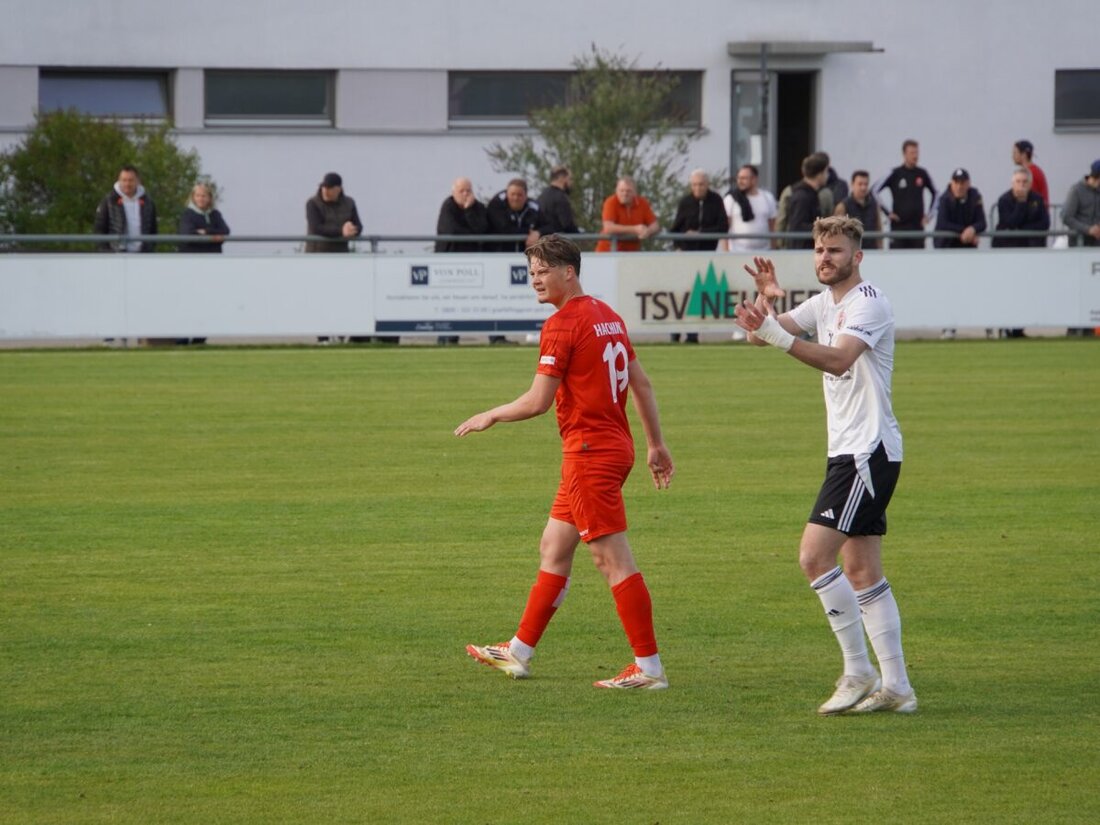 Luhe-Wildenau. SC Luhe-Wildenau verlor knapp das Rückspiel der Relegation gegen die SpVgg Unterhaching II. Damit sicherte sich Unterhaching zwei weitere Spiele, um den Verbleib in der Bayernliga zu sichern.