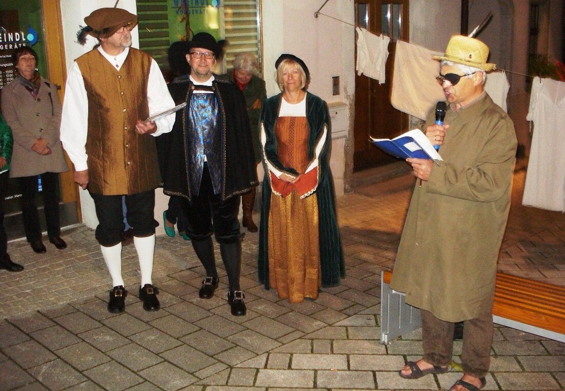 Neustadt/WN. Nach einer Pause von drei Jahren starten am Freitag, 18. September, 19 Uhr die historischen Stadtführungen in Neustadt. Beinahe 30 Mitwirkende werden in verschiedenen Szenen einen Teil der Geschichte [&hellip;]
