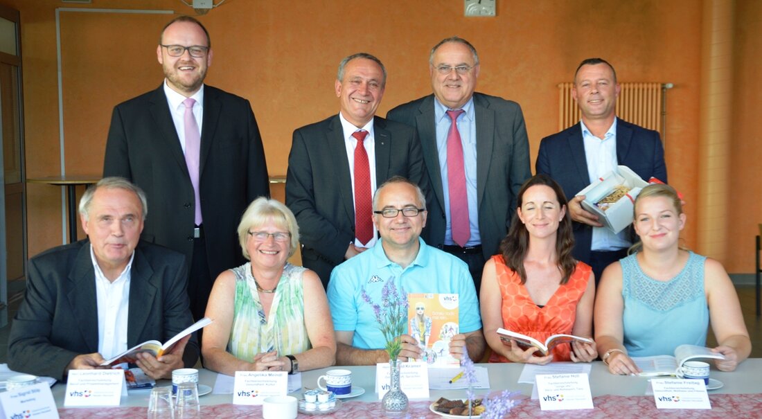 Weiden. Schon heute beginnt die Schnupperwoche an der Volkshochschule in Weiden. Wieder hat sich das Team um Geschäftsführer Stefan Frischholz viel Mühe gegeben bei der Zusammenstellung des neuen Programms.  Von Yvonne [&hellip;]