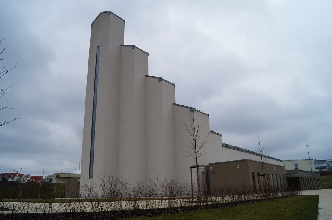 Netzaberg. Innerhalb von zwei Jahren ist in der Nähe von Eschenbach das Wohngebiet Netzaberg entstanden, in dem US-Bürger und Soldaten leben können. Lange Zeit fehlte aber etwas Bestimmtes: Eine Kirche. Seit Februar [&hellip;]