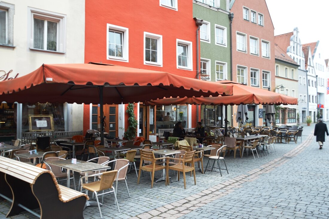 Weiden. Für viele ist das Beanery, vor allem in den Sommermonaten, wie ein zweites zu Hause. Da rückt man auch mal gern zusammen, wenn alles voll ist. Dass das Café vielleicht [&hellip;]