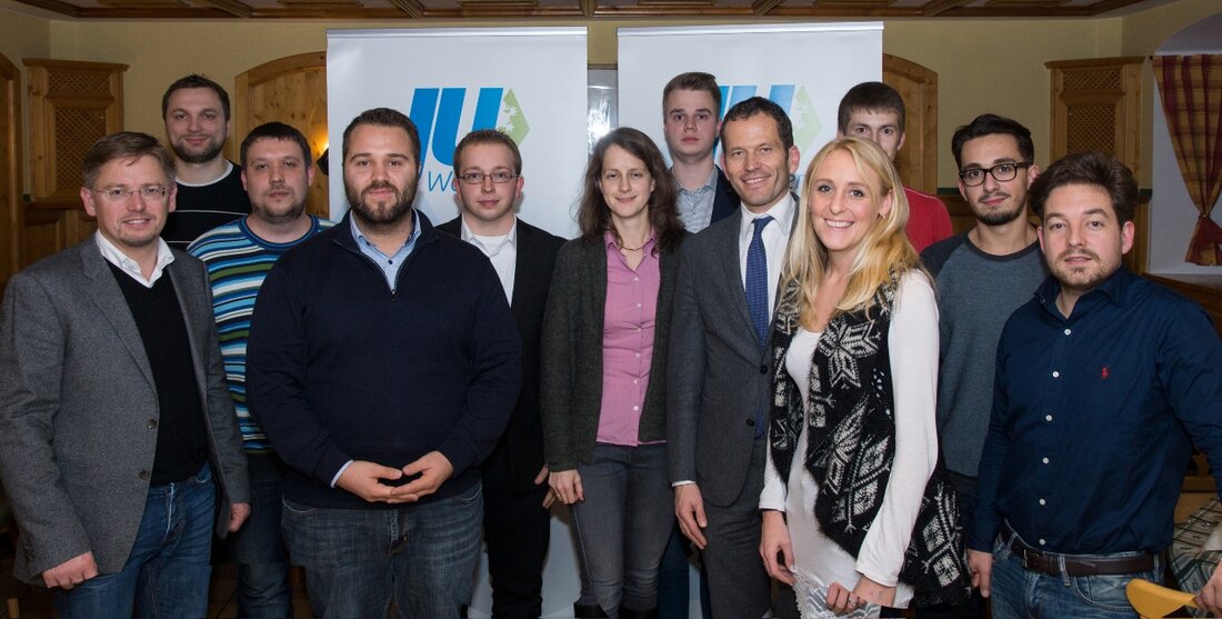 Weiden/Tirschenreuth/Neustadt/WN. Bei einem Treffen mit den Bundestagsabgeordneten Albert Rupprecht und Tobias Reiß vor wenigen Tagen diskutierten die JU Vorsitzenden knapp drei Stunden lang, um eine gemeinsame Strategie auszuloten. Es geht darum, dass [&hellip;]