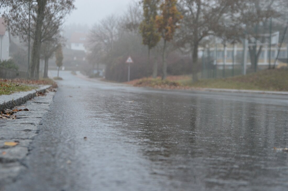 Leonberg/Mitterteich. Zwei Verkehrsunfälle auf Grund überfrierender Nässe hatte die Polizeiinspektion Waldsassen heute aufgenommen. Zum Glück sind die Temperaturen mittlerweile schon wieder gestiegen und es geht uns nicht wieder so wie [&hellip;]