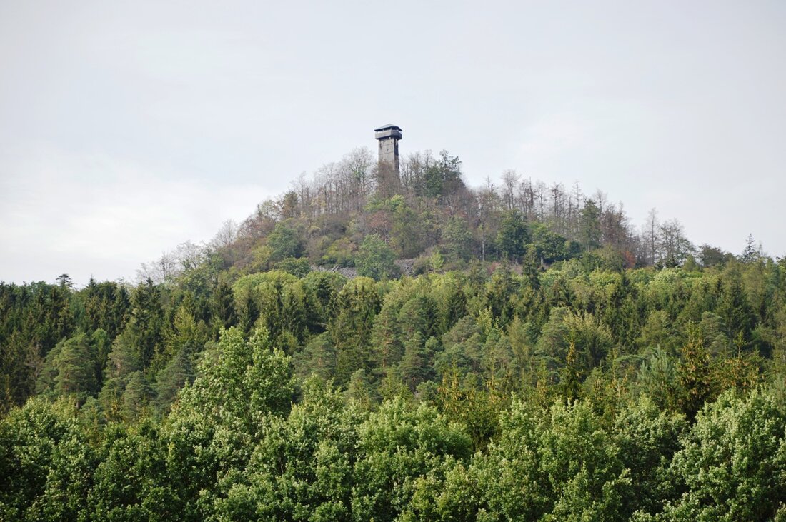 Neustadt/Kulm. Den Rauhen Kulm sieht man schon von Weitem. Eine Landmarke, an der sich schon seit tausenden von Jahren die Menschen orientieren. Besonders interessant ist das natürlich für Archäologen. Ein [&hellip;]