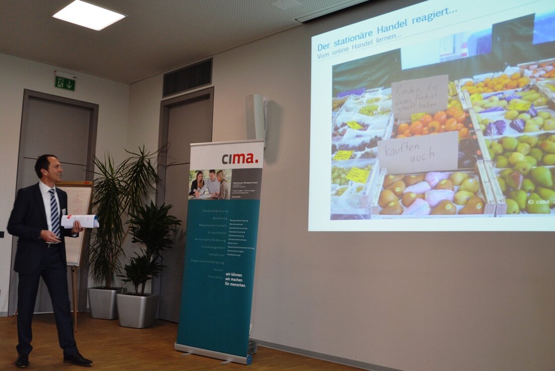 Weiden. Der Einladung der Volksbanken Raiffeisenbanken Kreisverbände Neustadt/WN und Tirschenreuth zum zweiten Kommunal-Forum waren die Bürgermeister und Kämmerer der beiden Landkreise zahlreich gefolgt. Im Geo-Zentrum an der Kontinentalen Tiefbohrung (KTB) in [&hellip;]